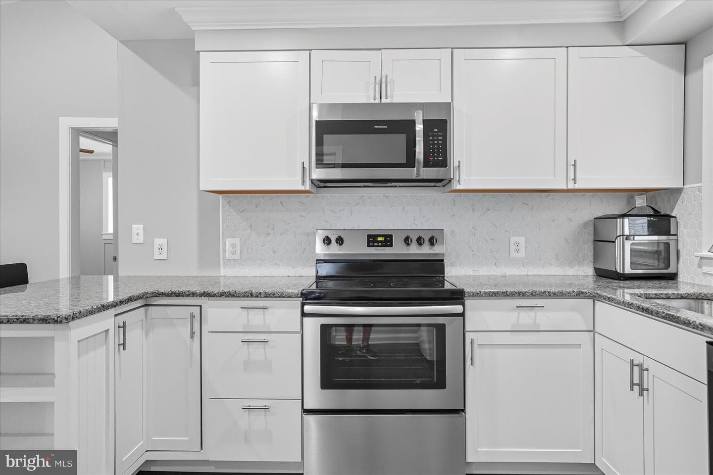 1111 Cord St photo 10