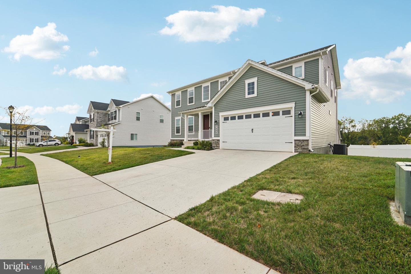 3604 King David Way photo 2