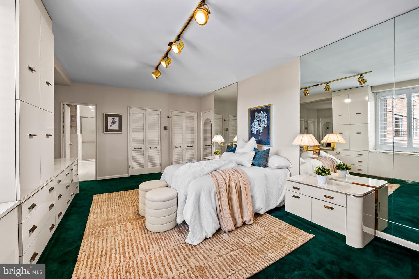 11 Slade Avenue #604 photo 21