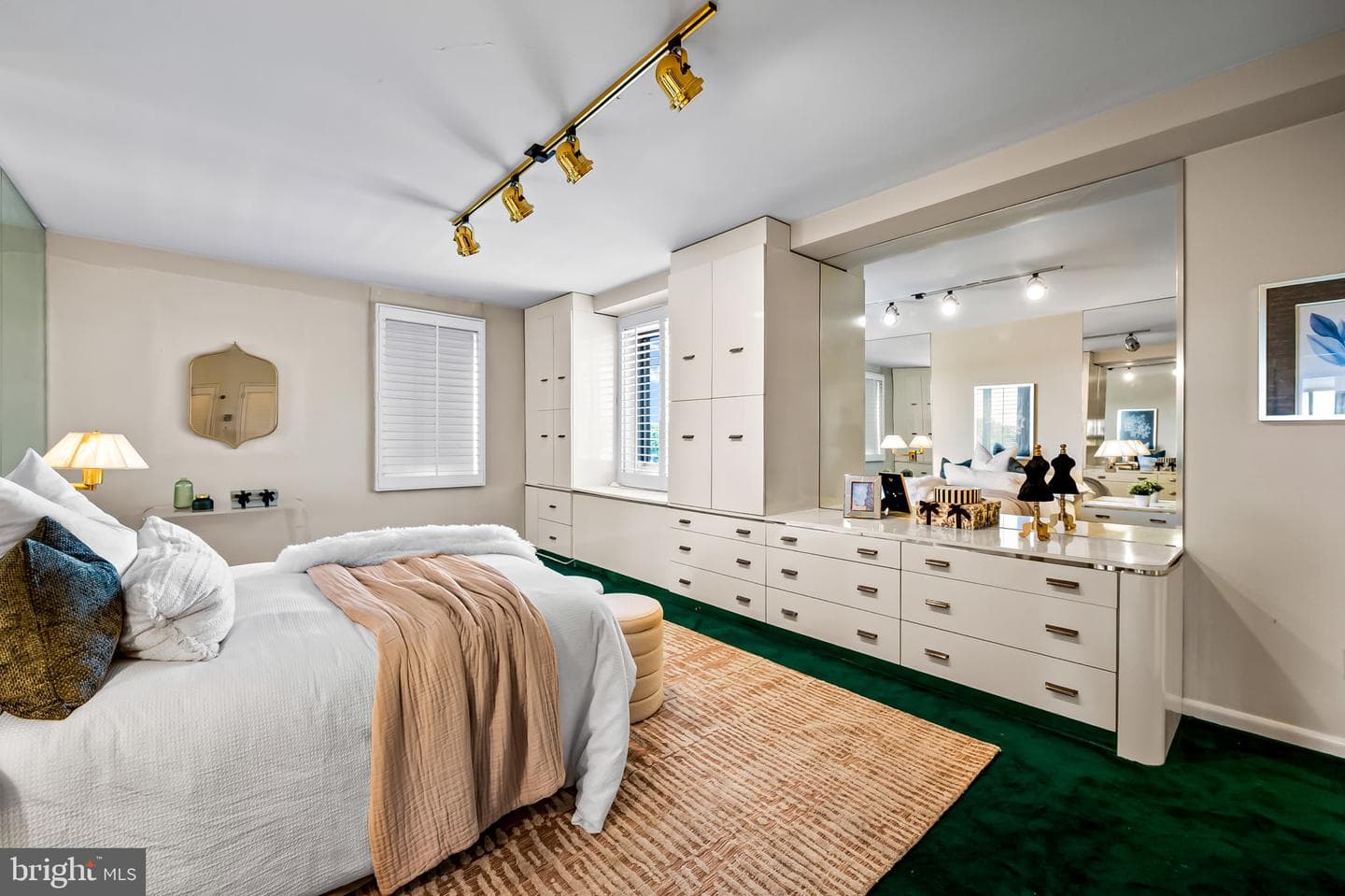 11 Slade Avenue #604 photo 22