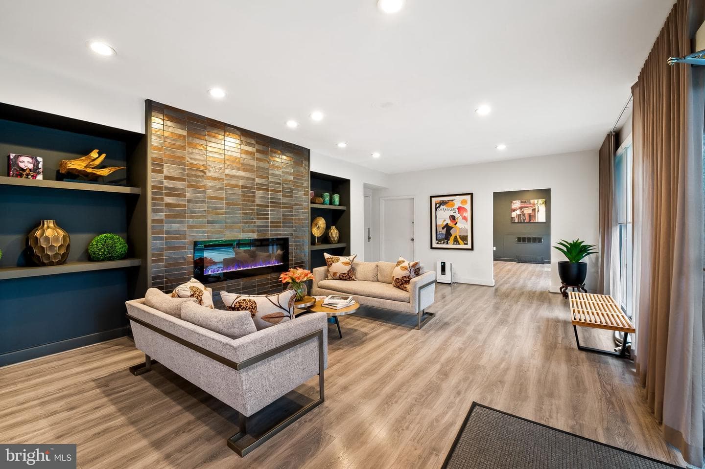11 Slade Avenue #604 photo 32