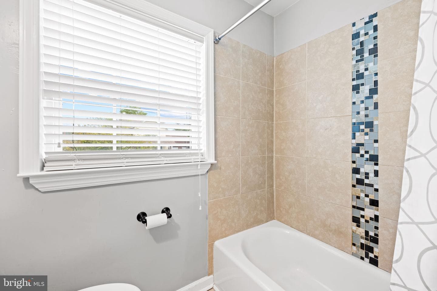16 Maple Drive photo 21