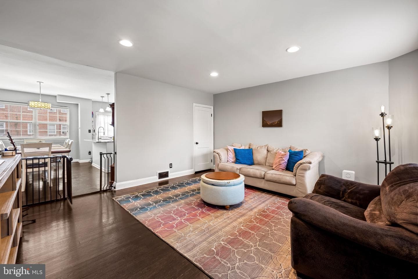 16 Maple Drive photo 4