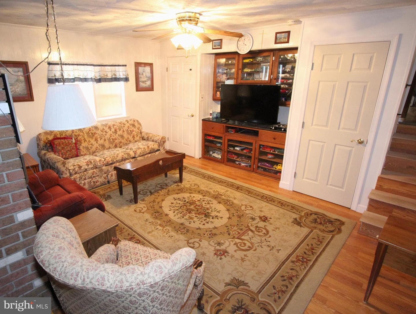 1113 Kent Avenue photo 5
