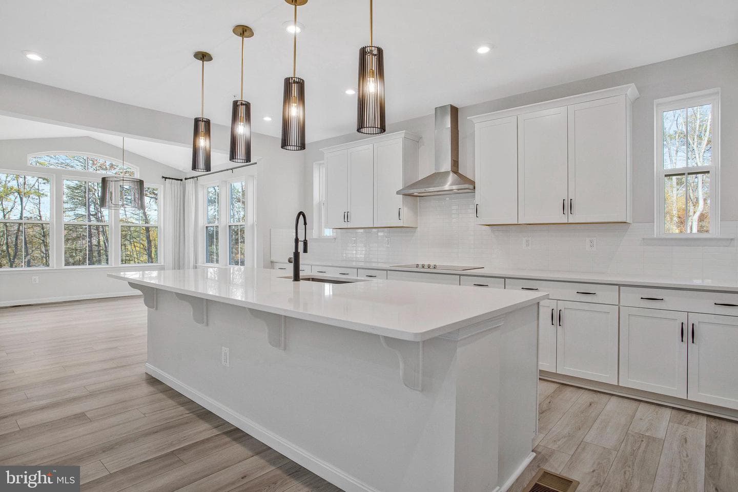5718 Charlies Way photo 15