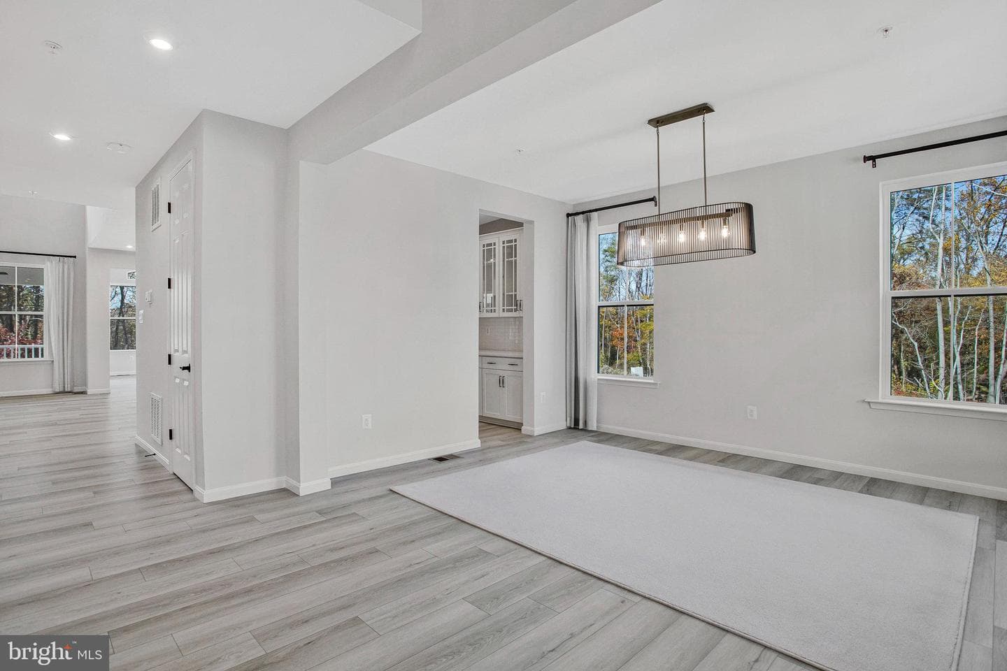 5718 Charlies Way photo 8