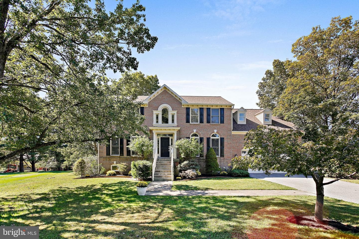 3709 Birchmere Court photo 2