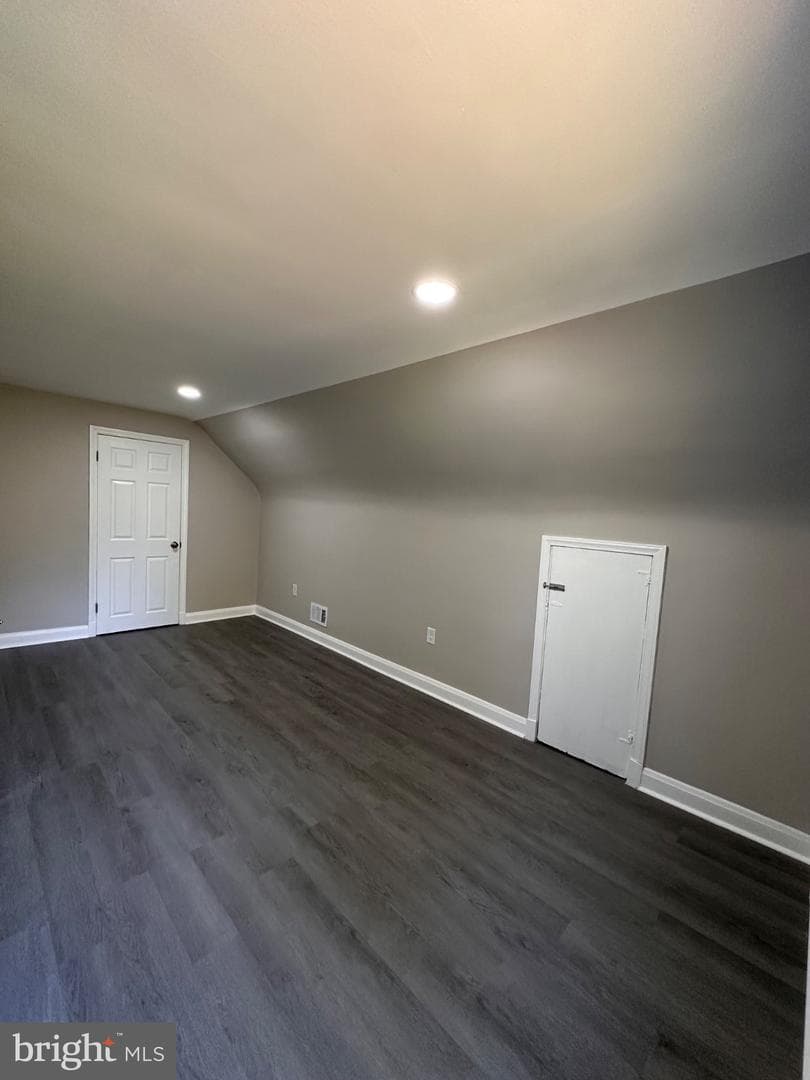 2722 Gwynnmore Avenue photo 24
