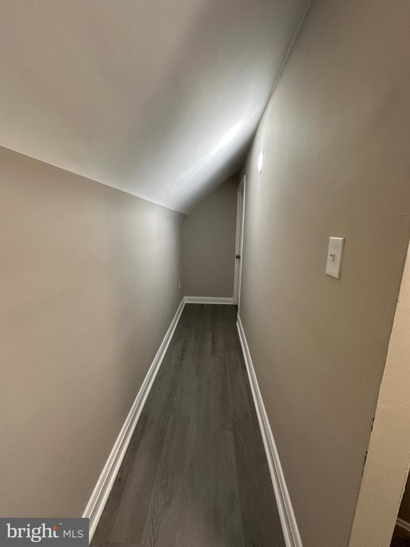2722 Gwynnmore Avenue photo 25