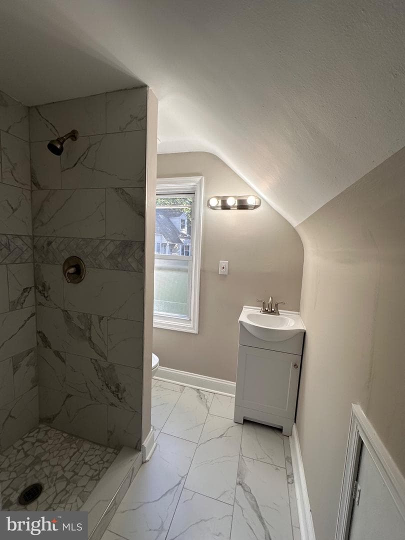 2722 Gwynnmore Avenue photo 26