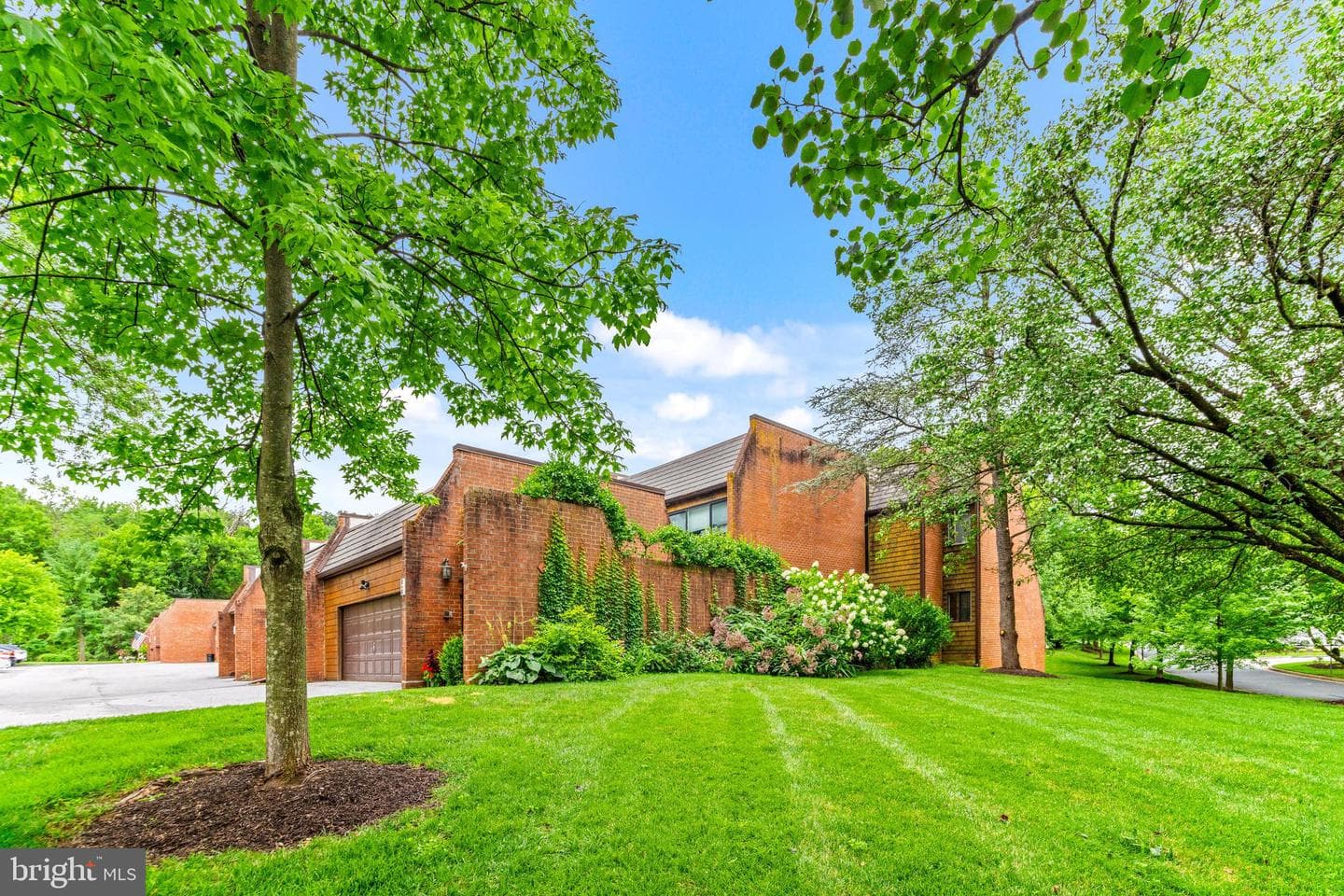 2 Coldwater Court photo 3