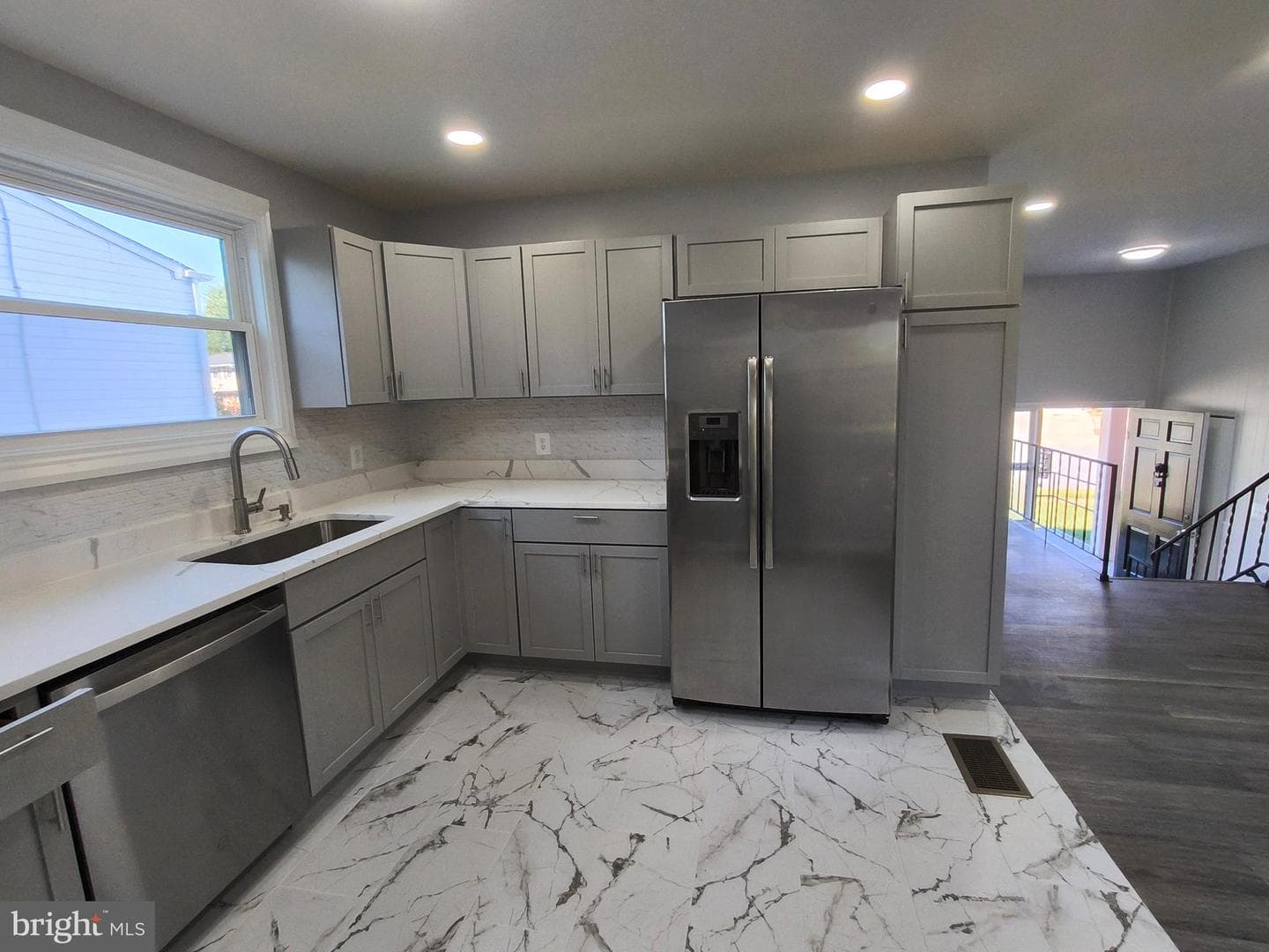 8541 Lucerne Road photo 29