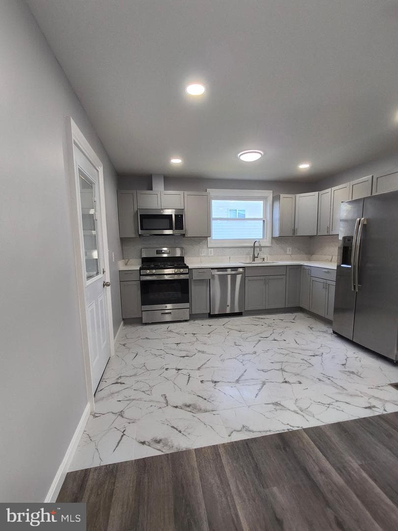 8541 Lucerne Road photo 30