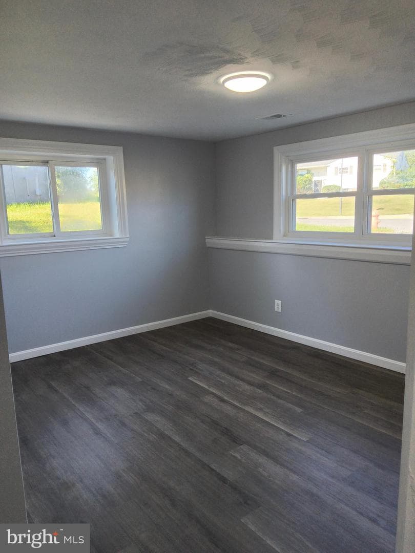 8541 Lucerne Road photo 58