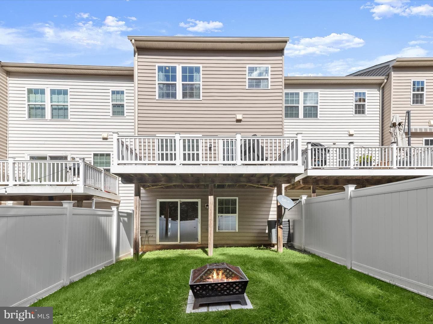 305 Cherrystone Court photo 33