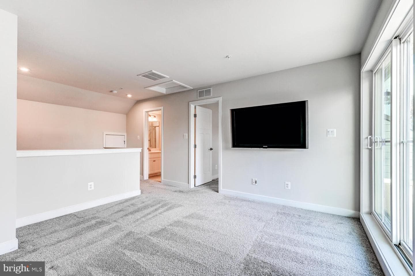 10866 Beckenham Street photo 26