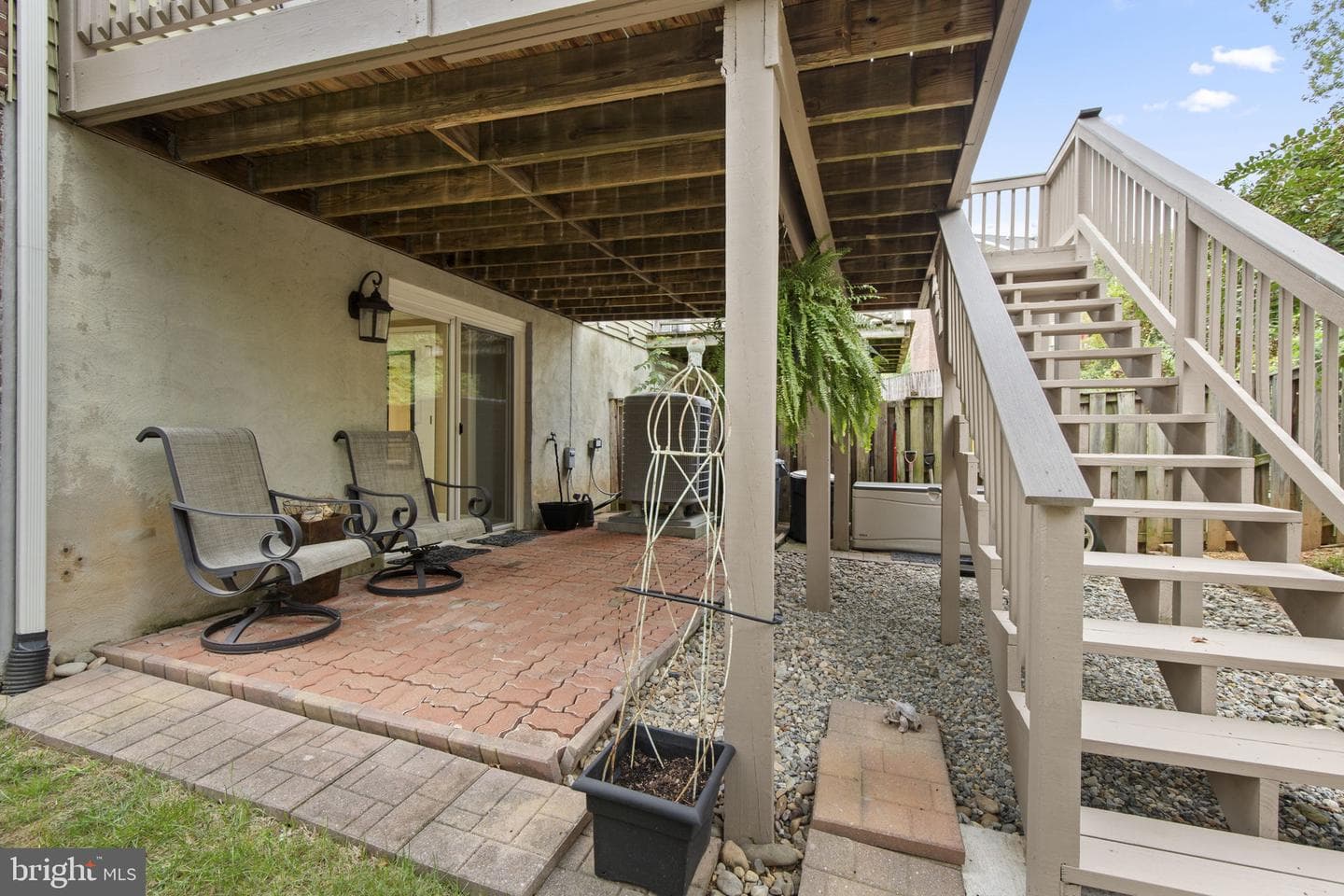 5843 Richardson Mews Square photo 24