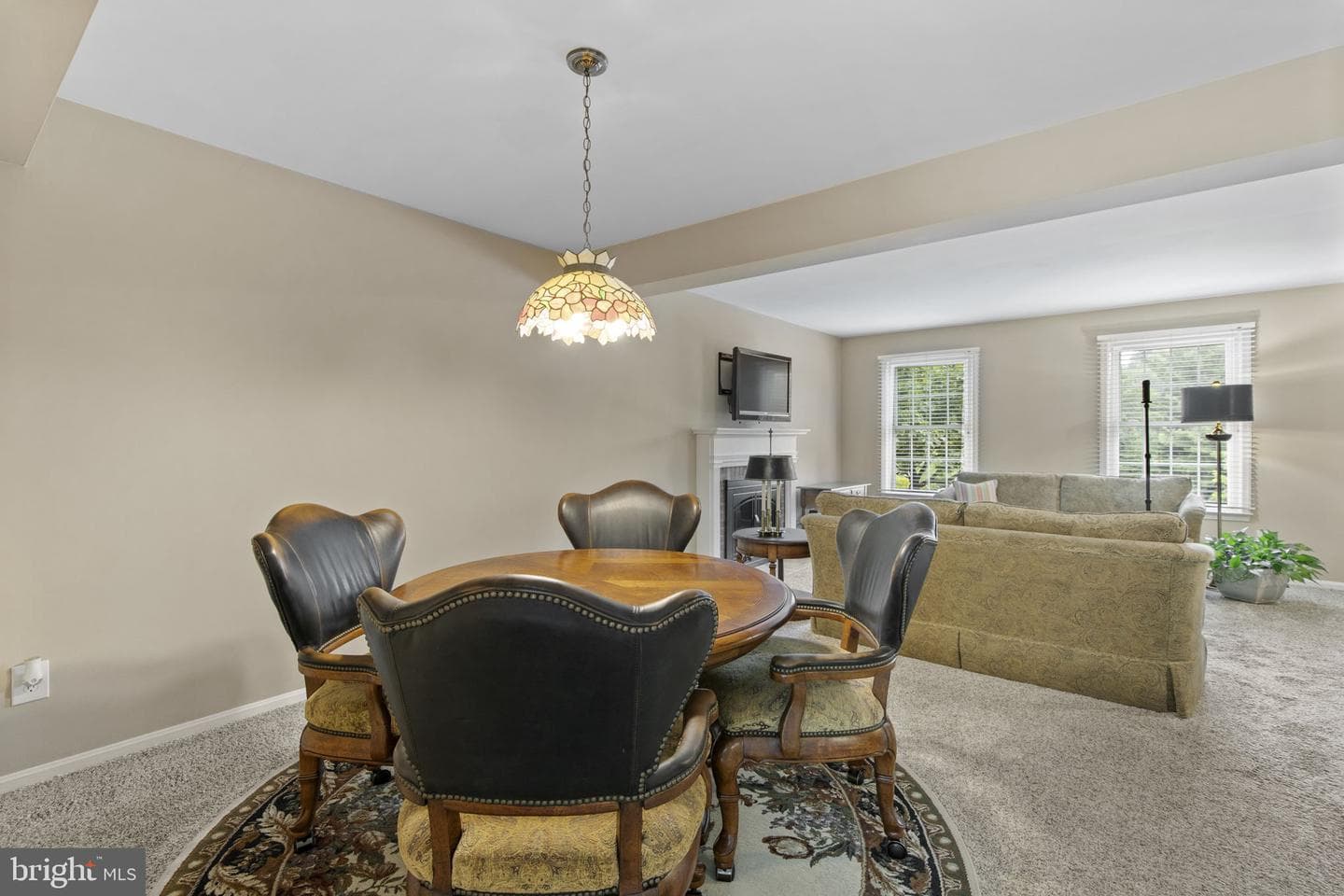 5843 Richardson Mews Square photo 5