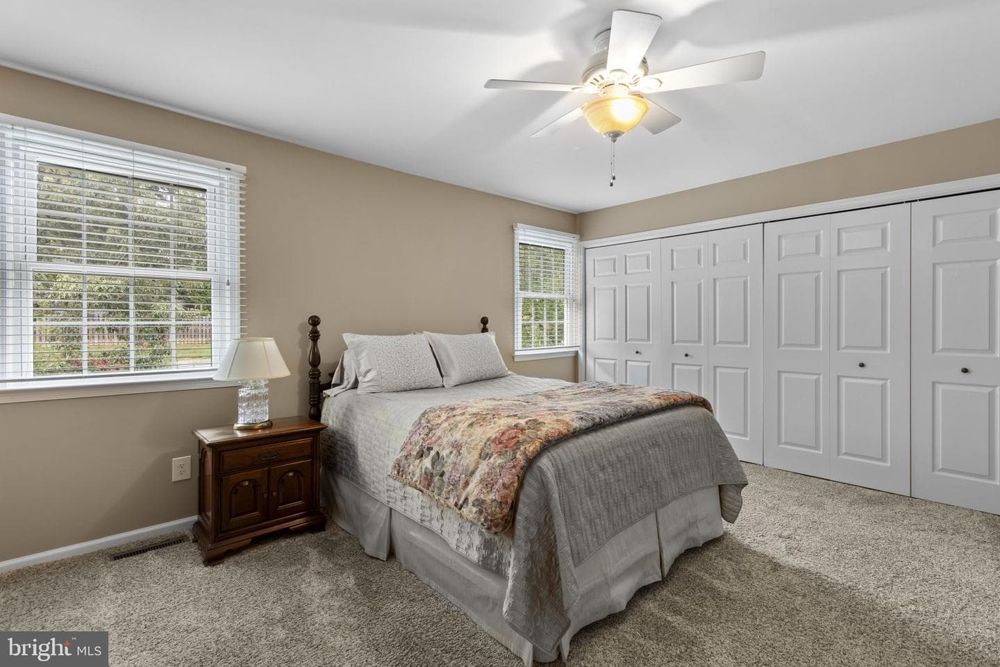 5843 Richardson Mews Square photo 9