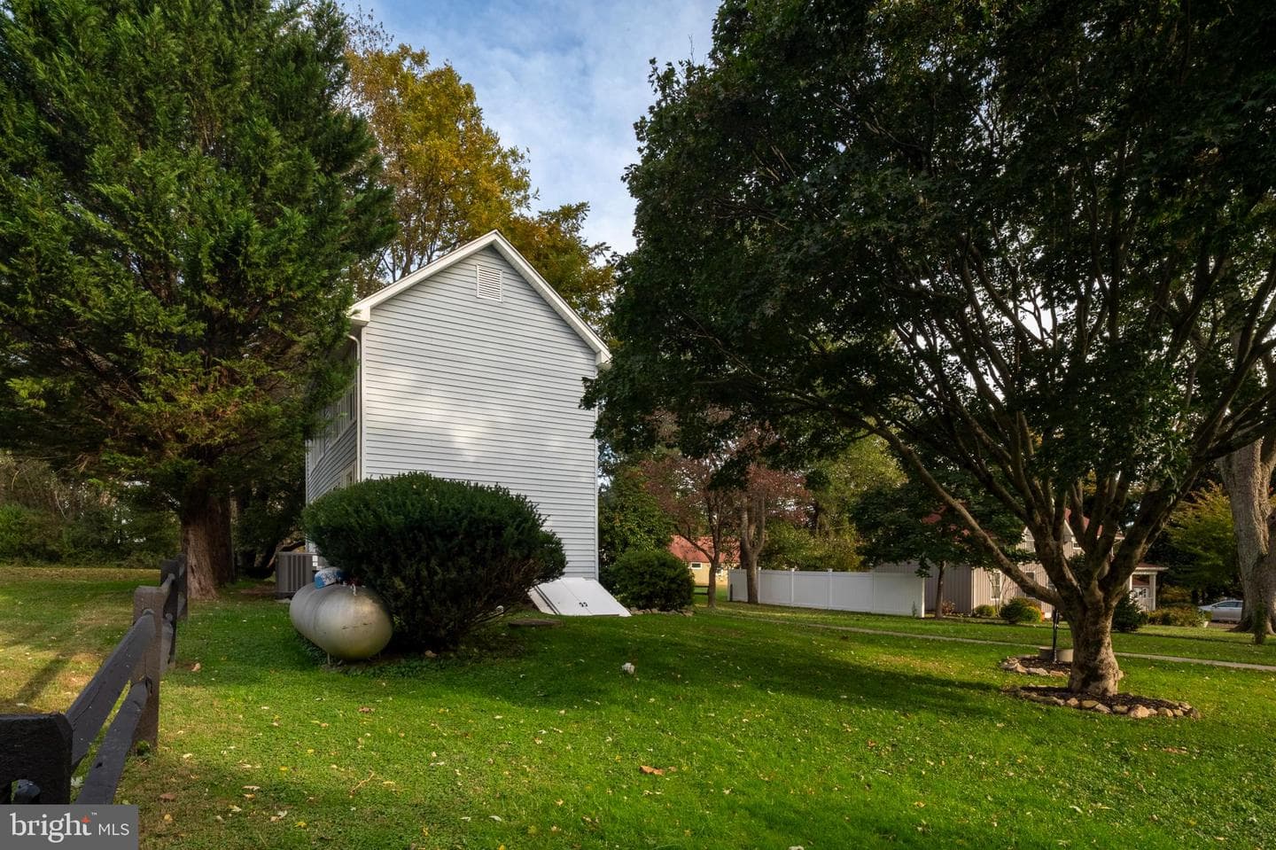 10628 Saint Paul Avenue photo 6