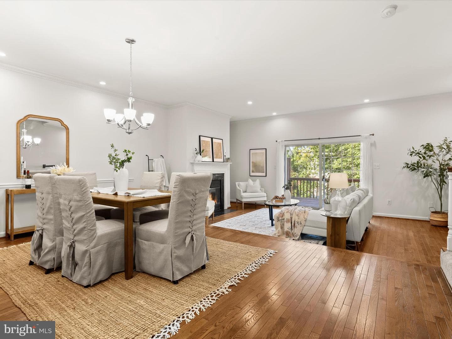 11817 Sherbourne Drive photo 3