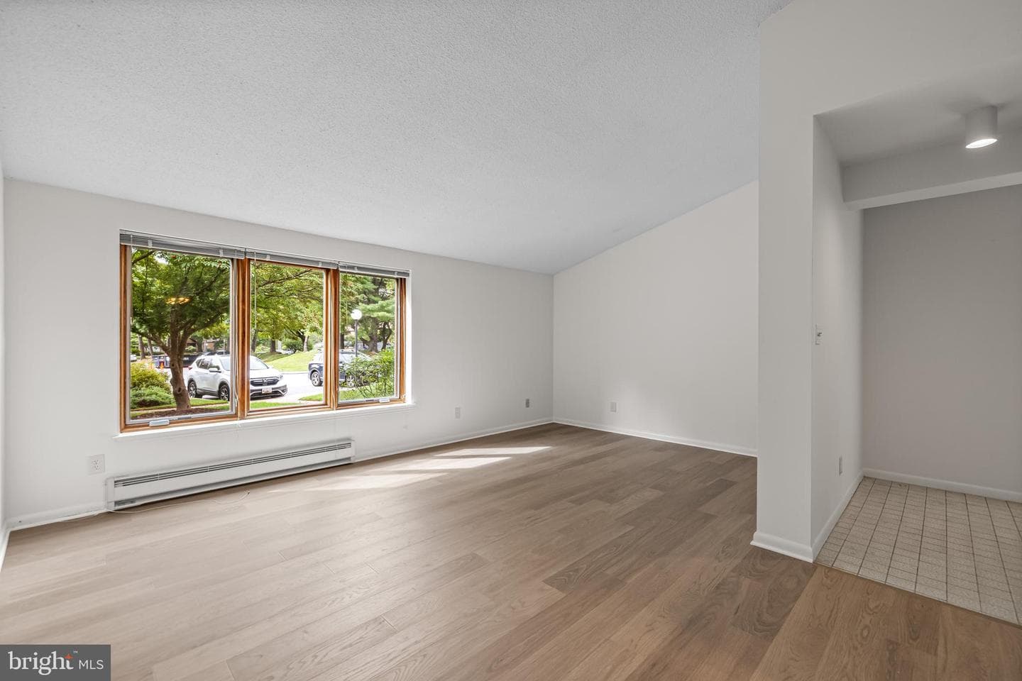 15 Oakridge Court photo 14