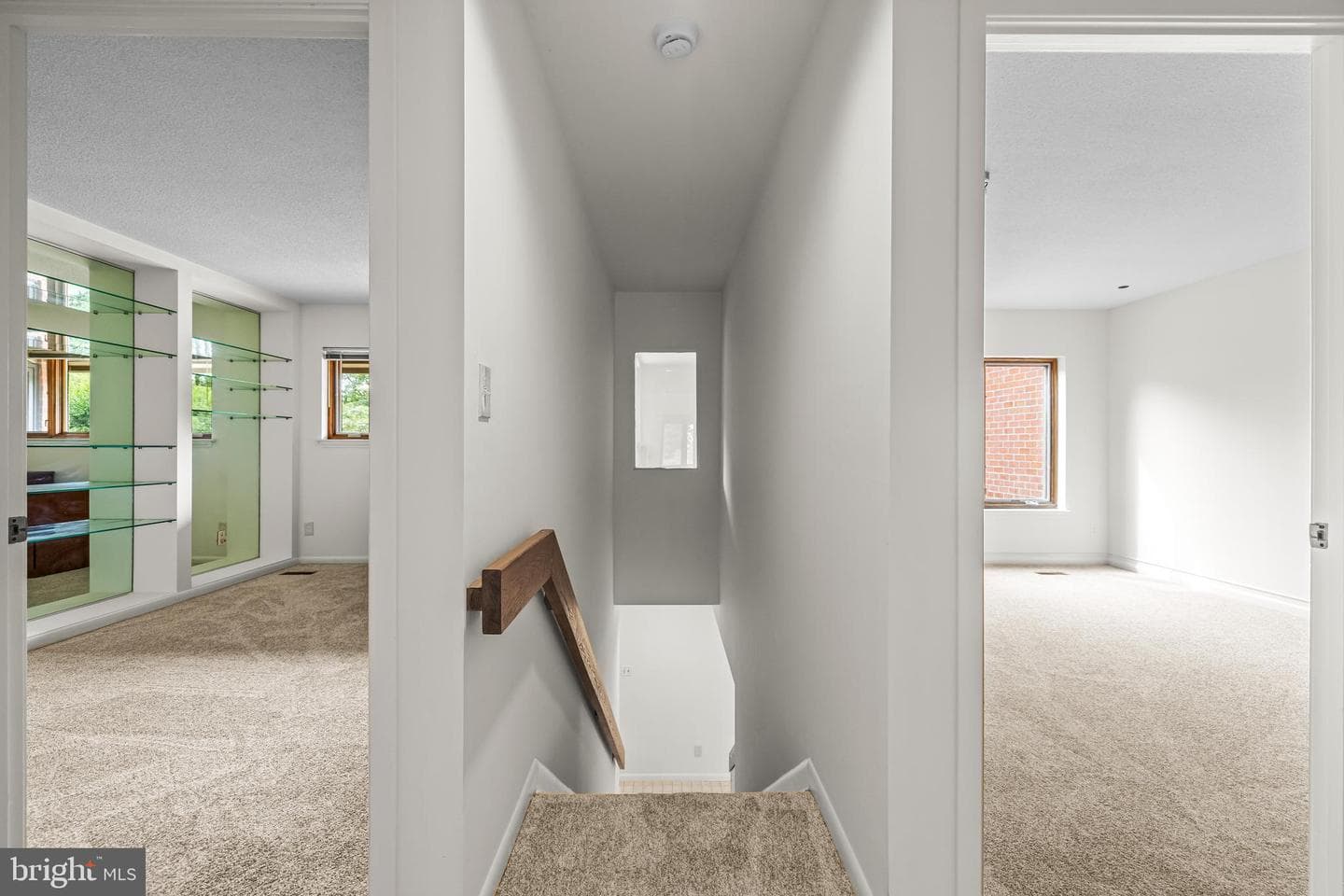 15 Oakridge Court photo 29