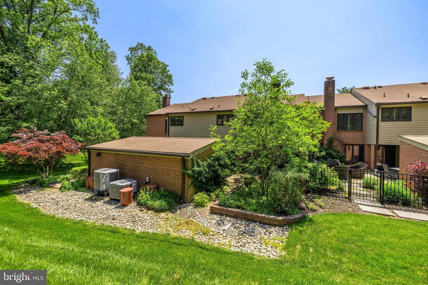 15 Oakridge Court photo 53