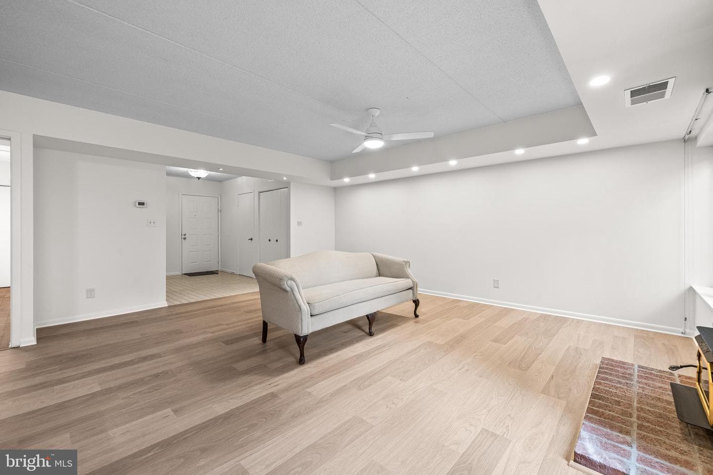 15 Oakridge Court photo 6