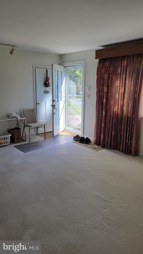 1216 Oakcroft Drive photo 9