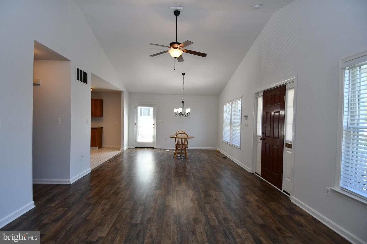 4 Wolf Avenue photo 28