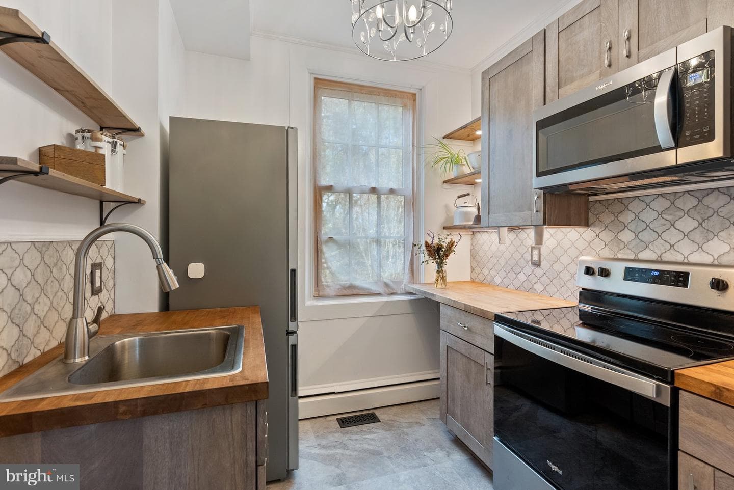 44 Montvieu Court photo 24