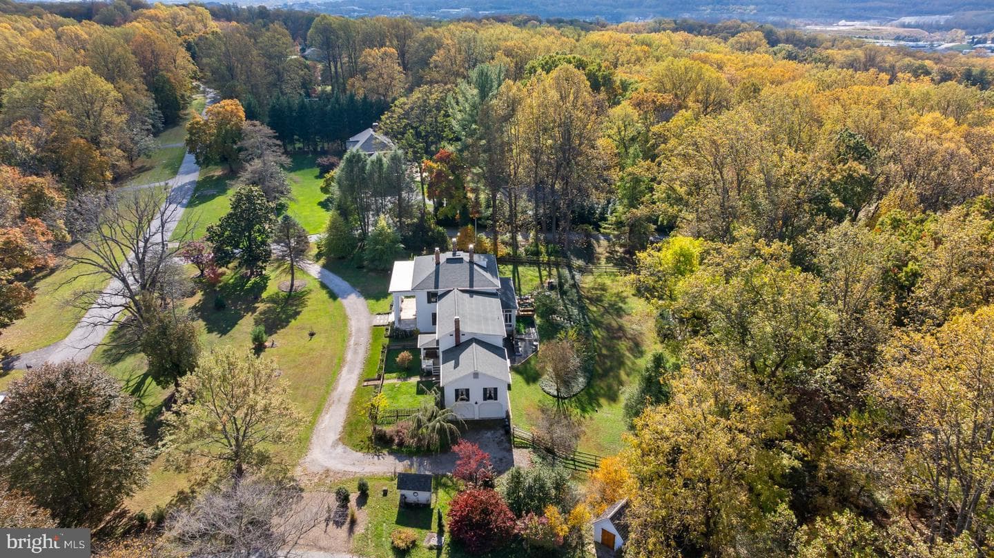 44 Montvieu Court photo 59