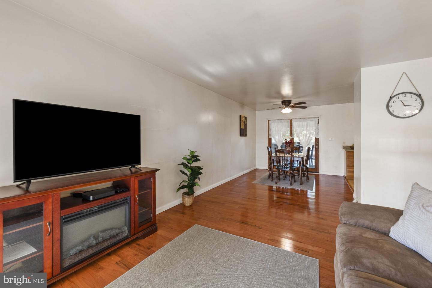312 E Cherry Hill Road photo 20