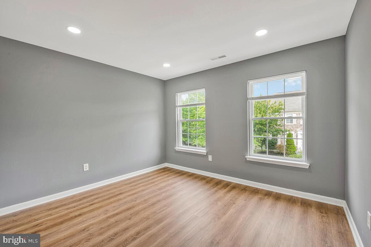 1329 Canberra Drive photo 19