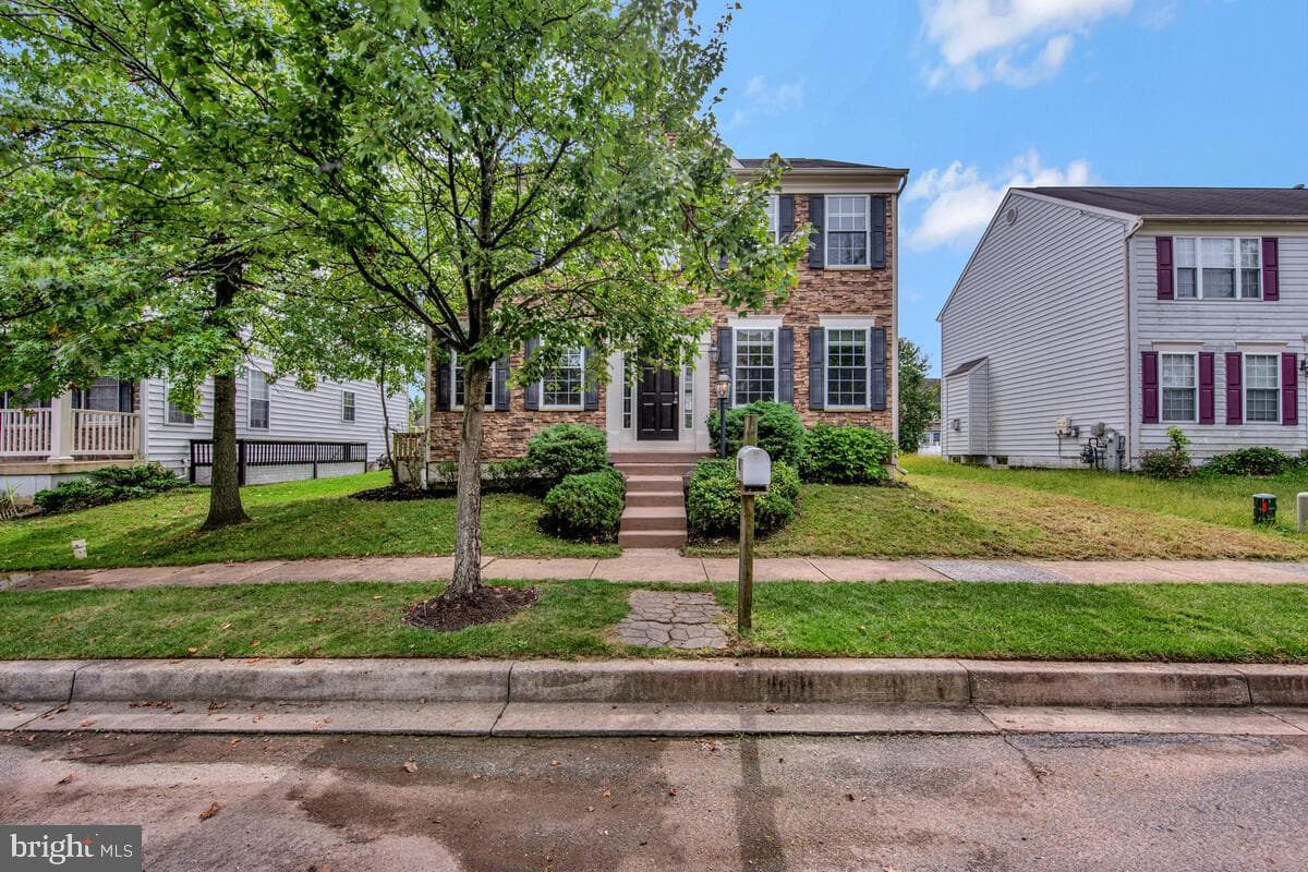 1329 Canberra Drive photo 2