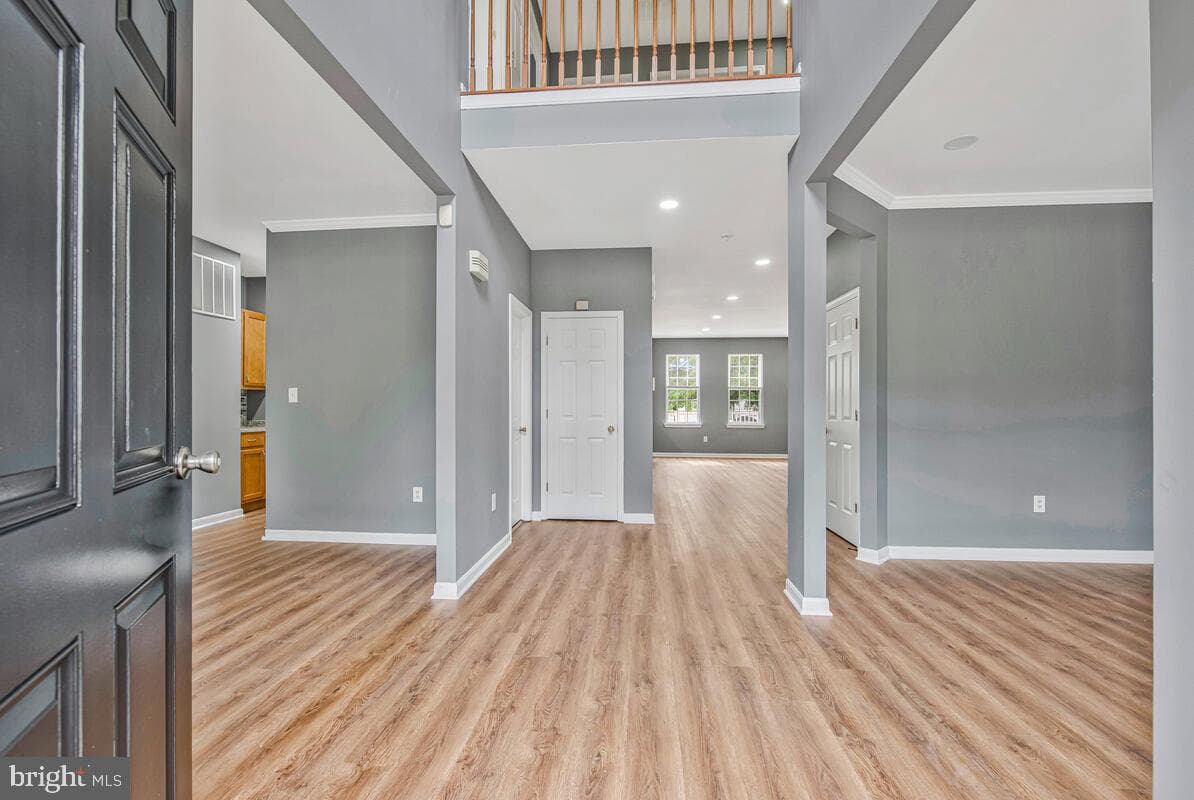 1329 Canberra Drive photo 4