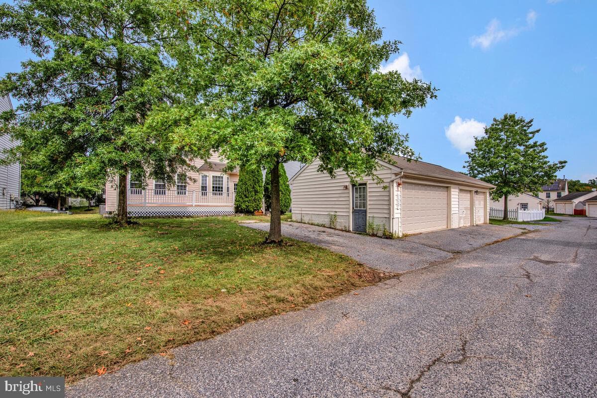 1329 Canberra Drive photo 43