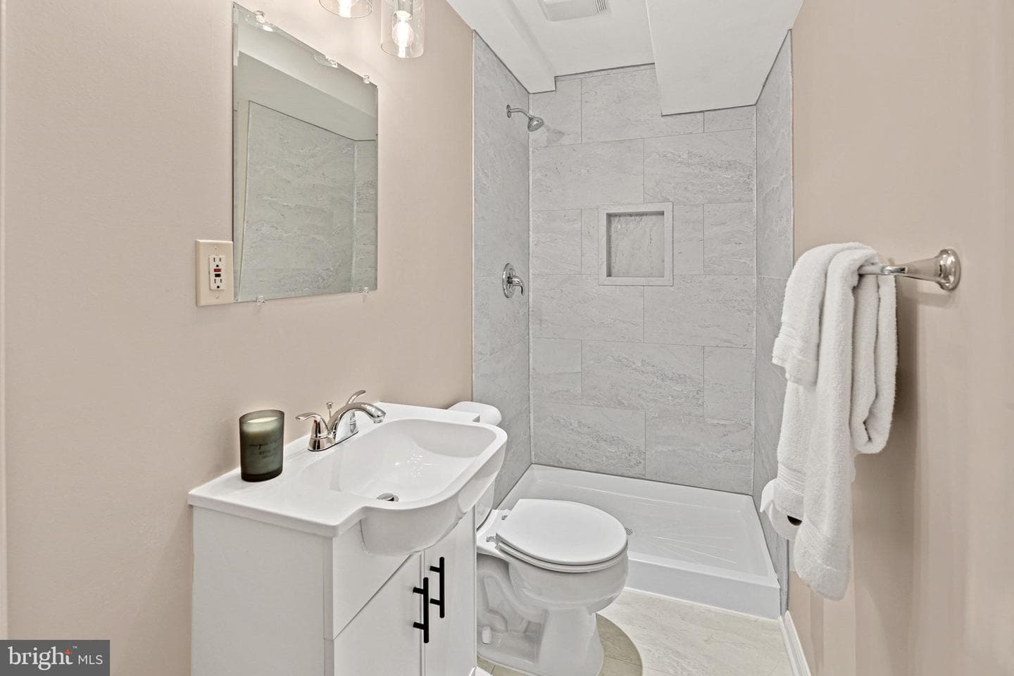 5130 Windermere Circle photo 27