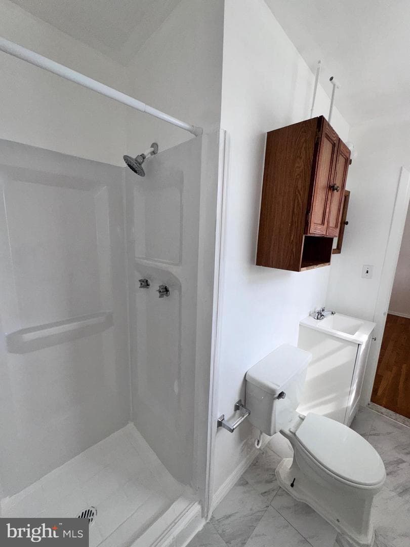 1229 Berkwood Road photo 9