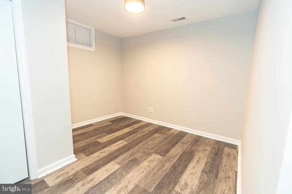 9106 Wise Avenue Extension photo 32