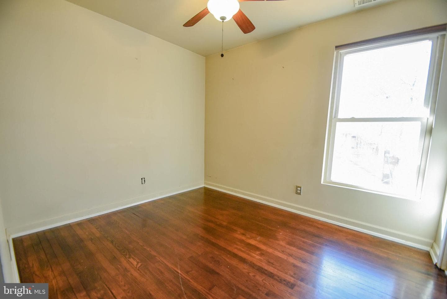202 Embleton Road photo 10