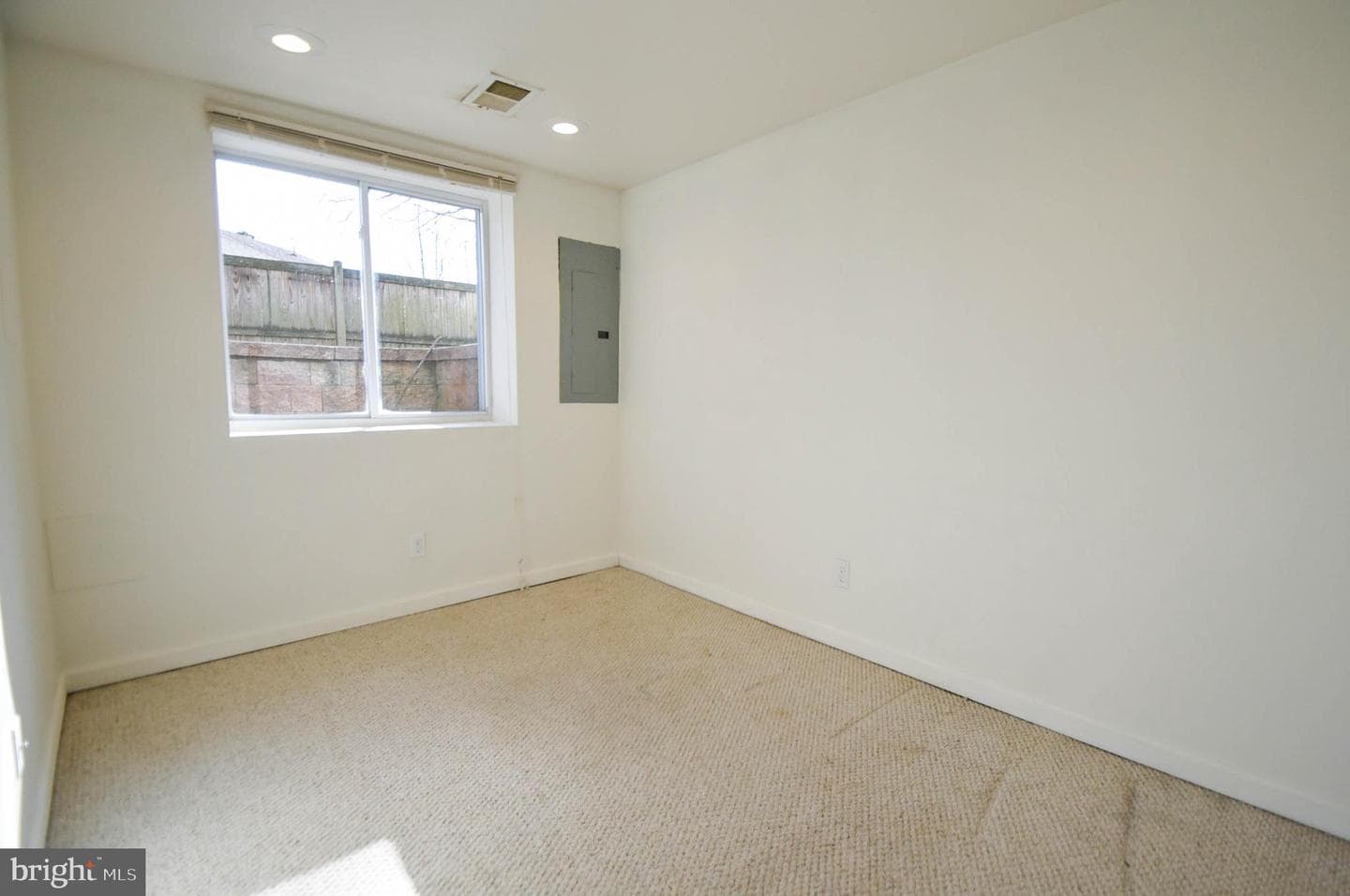 202 Embleton Road photo 18