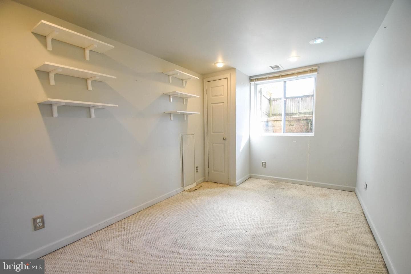 202 Embleton Road photo 19