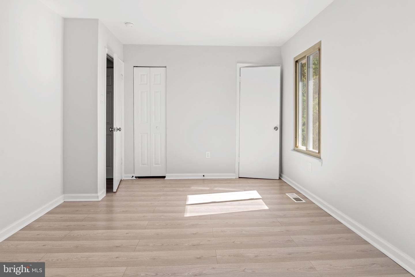16 King Henry Circle #16 photo 25