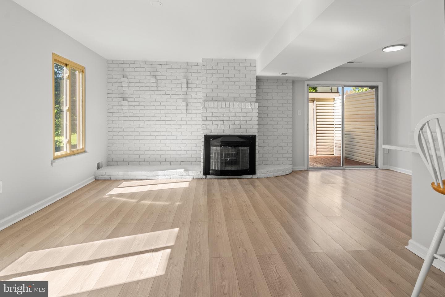 16 King Henry Circle #16 photo 3