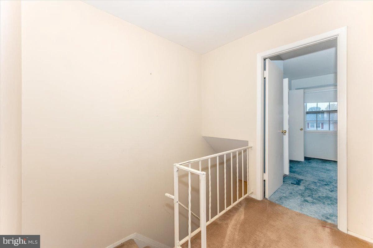 409 Fox View Court photo 13