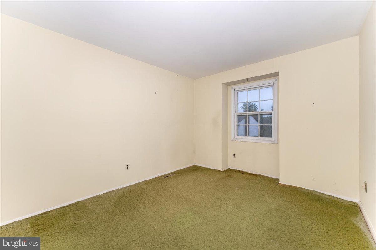 409 Fox View Court photo 19