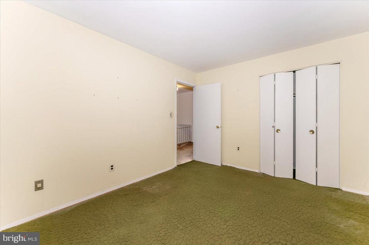 409 Fox View Court photo 20