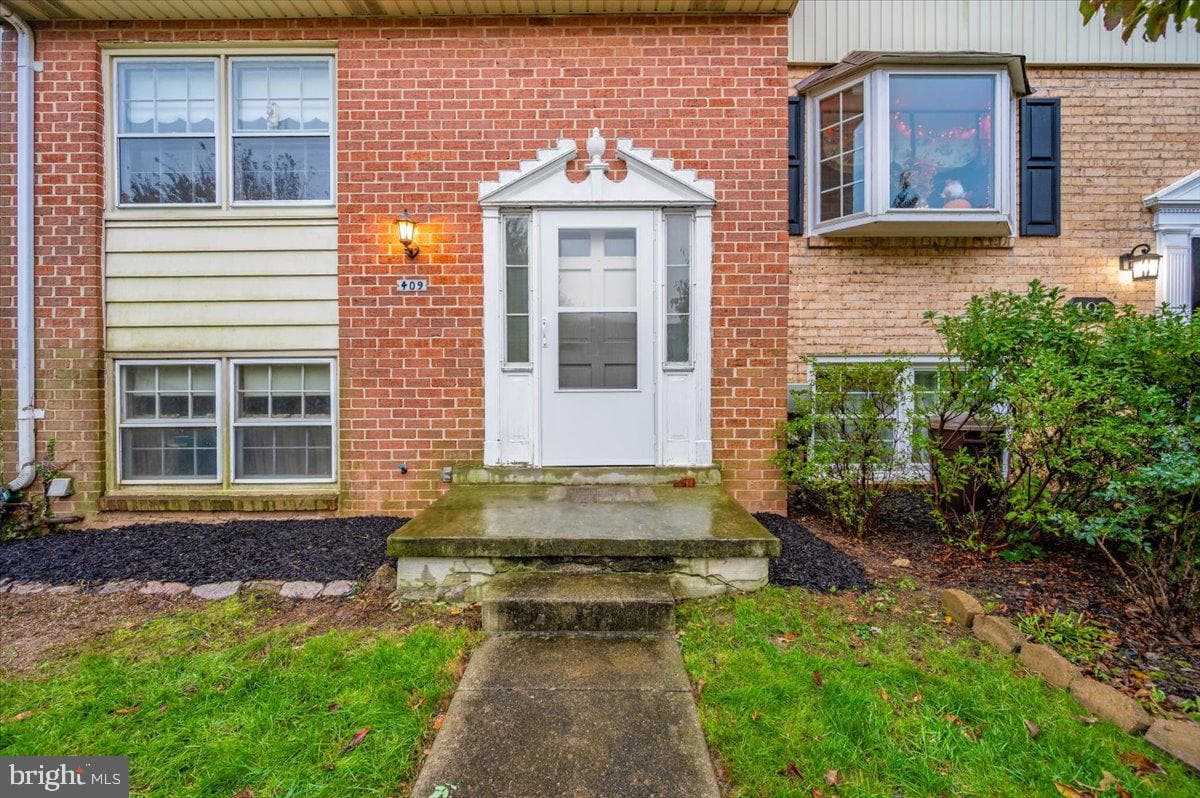 409 Fox View Court photo 45